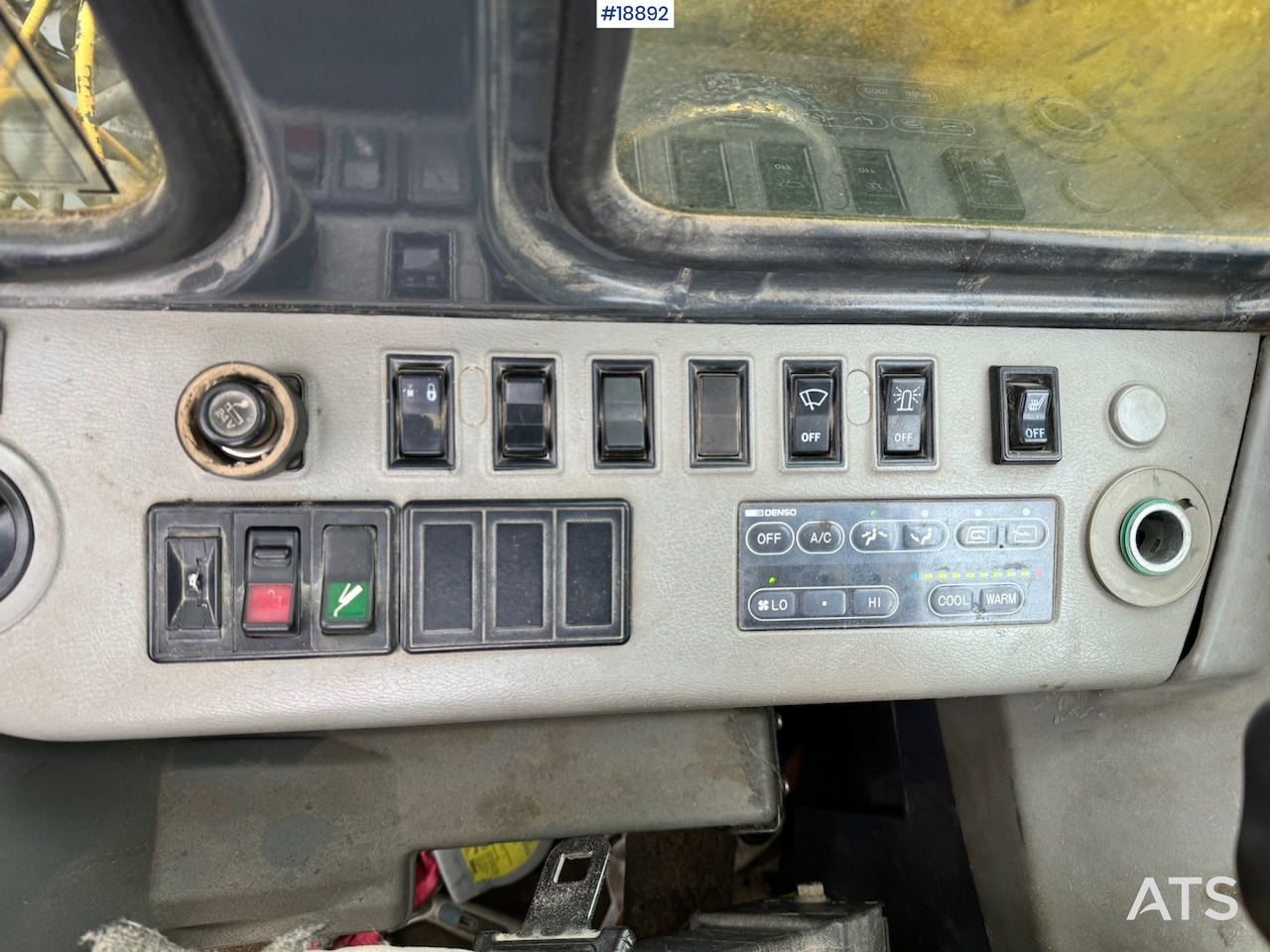Лизинг на Komatsu PC240LC-6K Komatsu PC240LC-6K: снимка 32