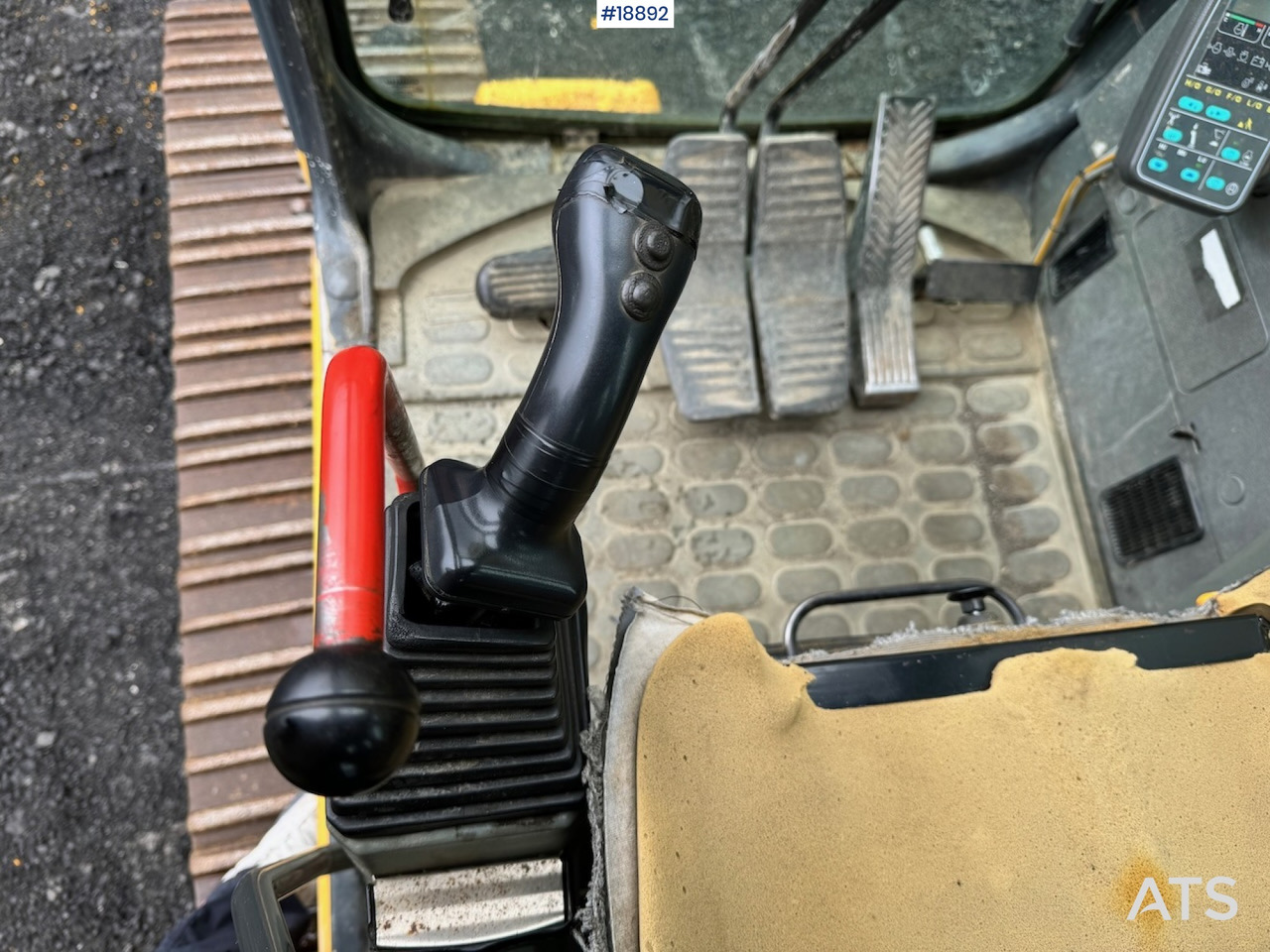 Лизинг на Komatsu PC240LC-6K Komatsu PC240LC-6K: снимка 31