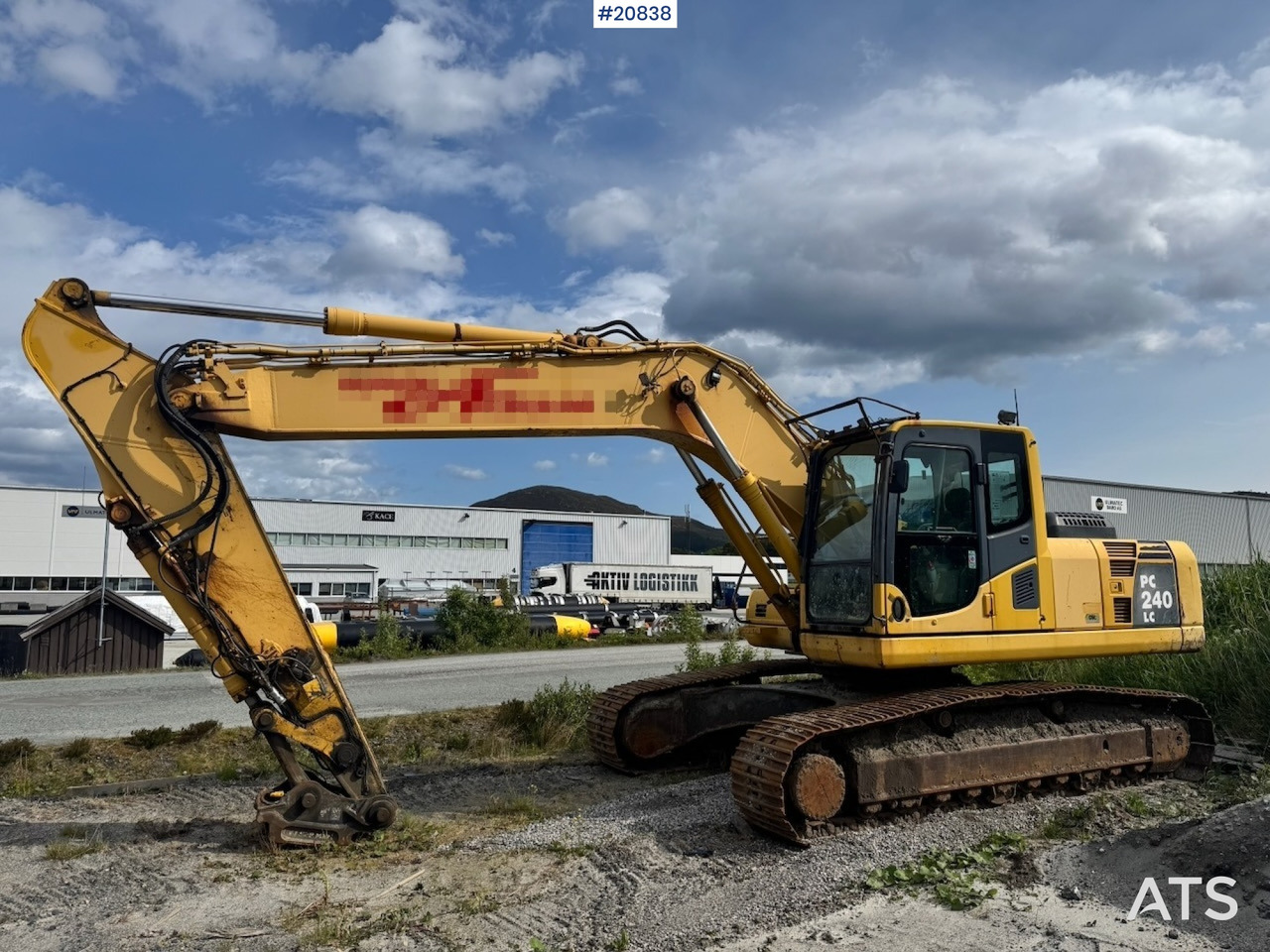 Komatsu PC240LC-8 - Верижен багер: снимка 2 Komatsu PC240LC-8 - Верижен багер: снимка 2