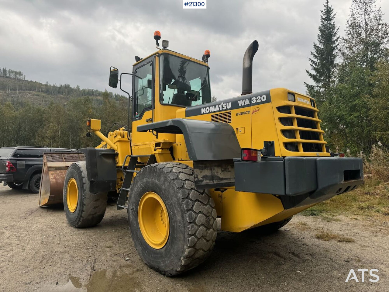 Komatsu WA320-3H - Колесен товарач: снимка 4 Komatsu WA320-3H - Колесен товарач: снимка 4