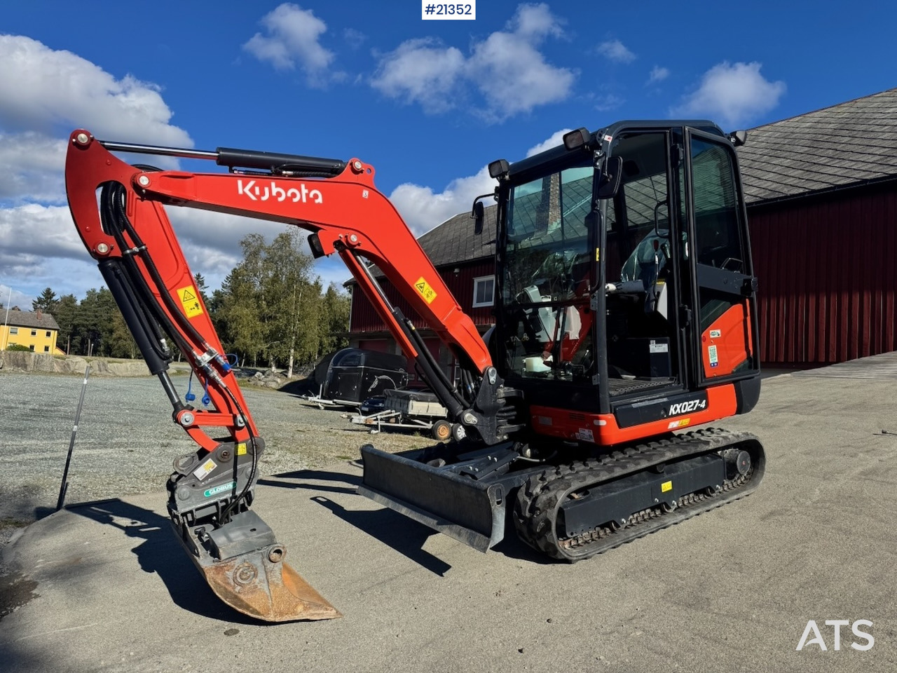 Kubota KX027-4 - Мини багер: снимка 2 Kubota KX027-4 - Мини багер: снимка 2