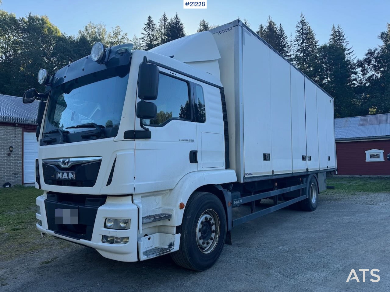 MAN TGM 18.290 - Камион фургон: снимка 1 MAN TGM 18.290 - Камион фургон: снимка 1