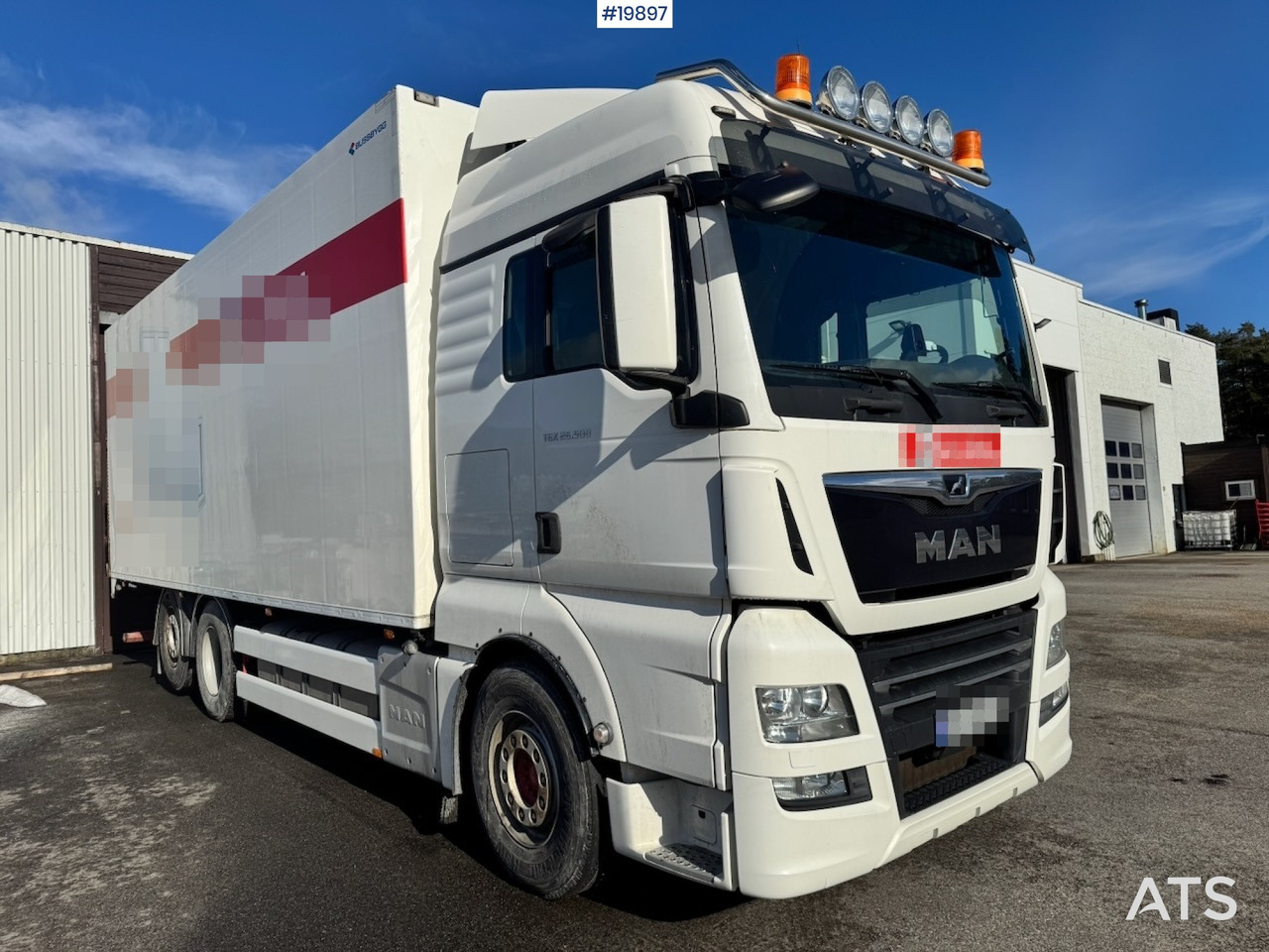 MAN TGX 26.500 - Камион фургон: снимка 3 MAN TGX 26.500 - Камион фургон: снимка 3
