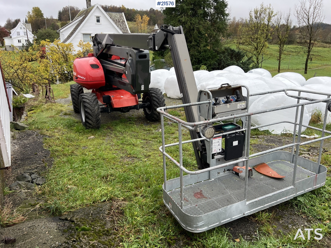 Manitou 200 ATJ Teleskoplift - Артикулираща платформа: снимка 1 Manitou 200 ATJ Teleskoplift - Артикулираща платформа: снимка 1