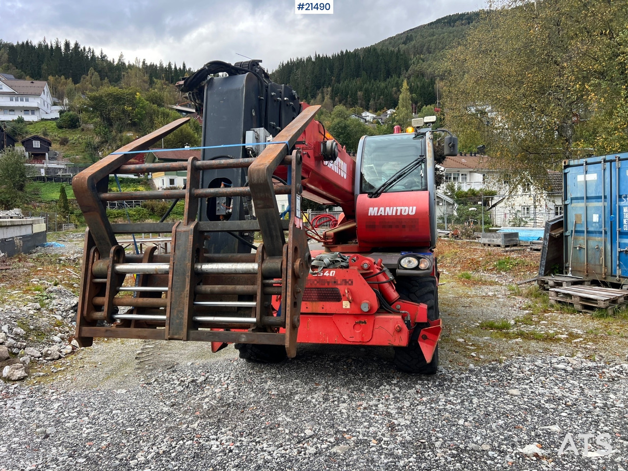 Manitou MRT2540 m/ radiostyring, mannskapskorg, 2 sett pallegafler, jibb med vinsj (1.5 tonn) - Телескопичен товарач: снимка 2 Manitou MRT2540 m/ radiostyring, mannskapskorg, 2 sett pallegafler, jibb med vinsj (1.5 tonn) - Телескопичен товарач: снимка 2