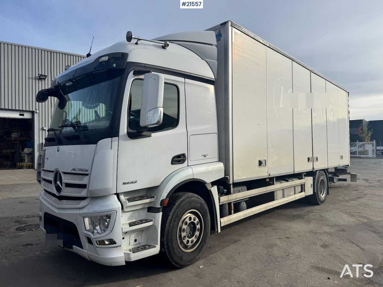 Mercedes Actros 1832 - Камион фургон: снимка 2 Mercedes Actros 1832 - Камион фургон: снимка 2