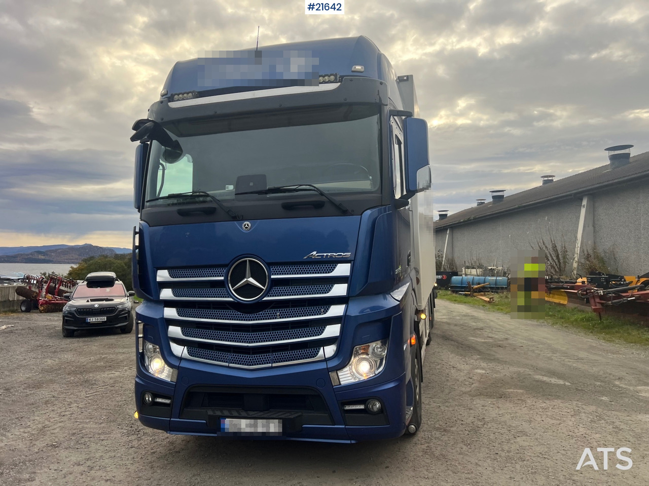 Mercedes-Benz Actrox 6x2 skapbil m/ kjøl/frys aggregat - Камион фургон: снимка 3 Mercedes-Benz Actrox 6x2 skapbil m/ kjøl/frys aggregat - Камион фургон: снимка 3