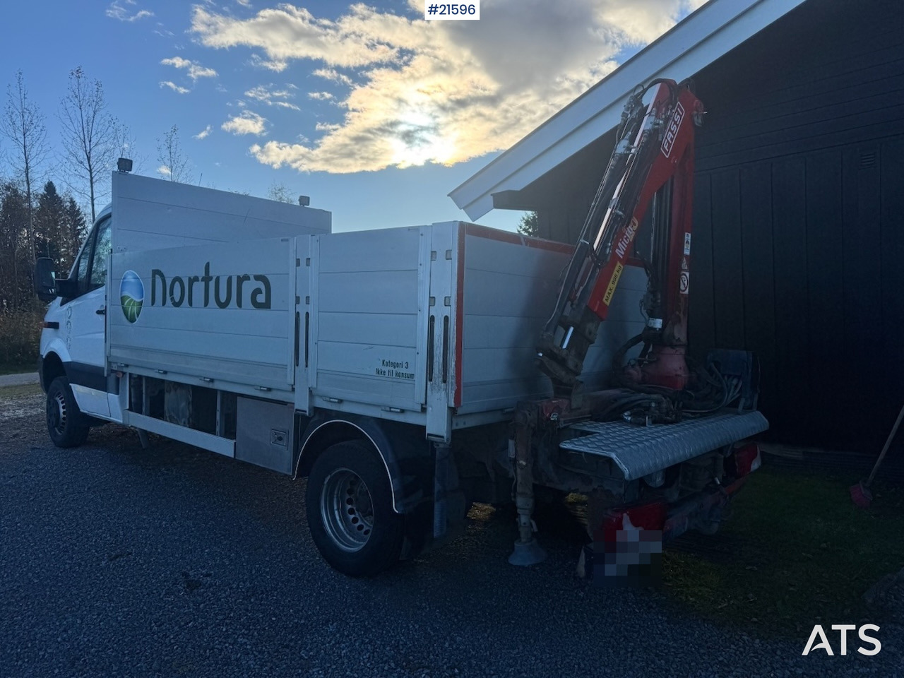 Mercedes-Benz Sprinter 519 4x4 nødslaktbil med vinsj og bakmontert Fassi kran - Товарен бус: снимка 4 Mercedes-Benz Sprinter 519 4x4 nødslaktbil med vinsj og bakmontert Fassi kran - Товарен бус: снимка 4