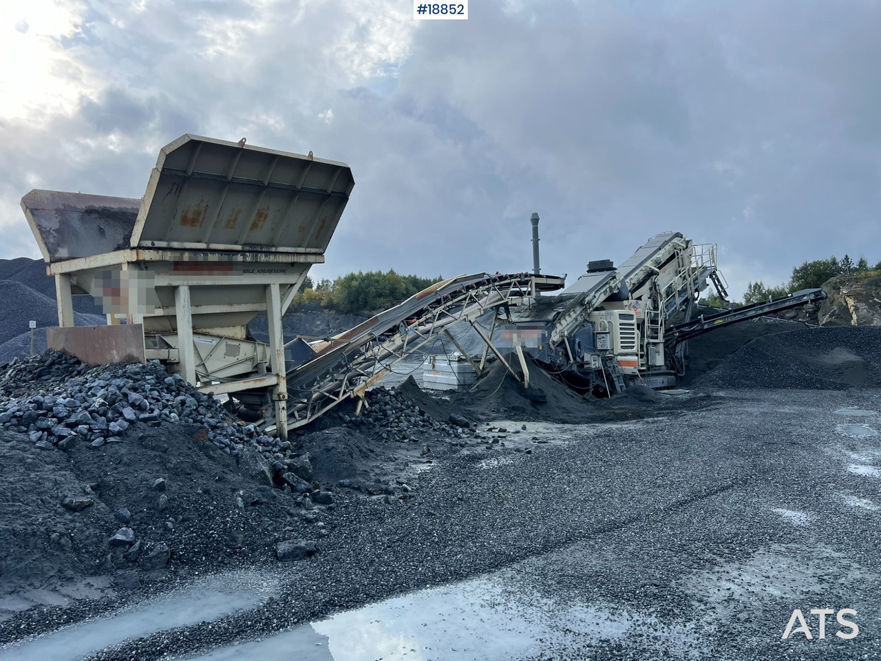 Metso Lokotrack LT220D Finknuser m/ sikt, matekasse og transportbånd - Мобилна трошачка: снимка 2 Metso Lokotrack LT220D Finknuser m/ sikt, matekasse og transportbånd - Мобилна трошачка: снимка 2