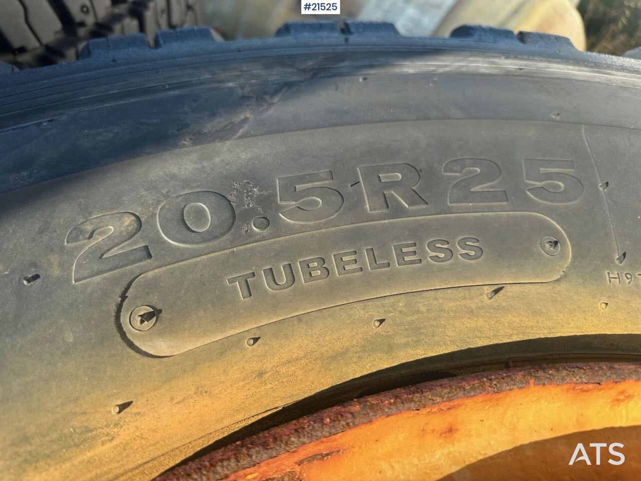 Michelin hjullaster dekk til Volvo L110 - Комплект колела за Строителна техника: снимка 3 Michelin hjullaster dekk til Volvo L110 - Комплект колела за Строителна техника: снимка 3