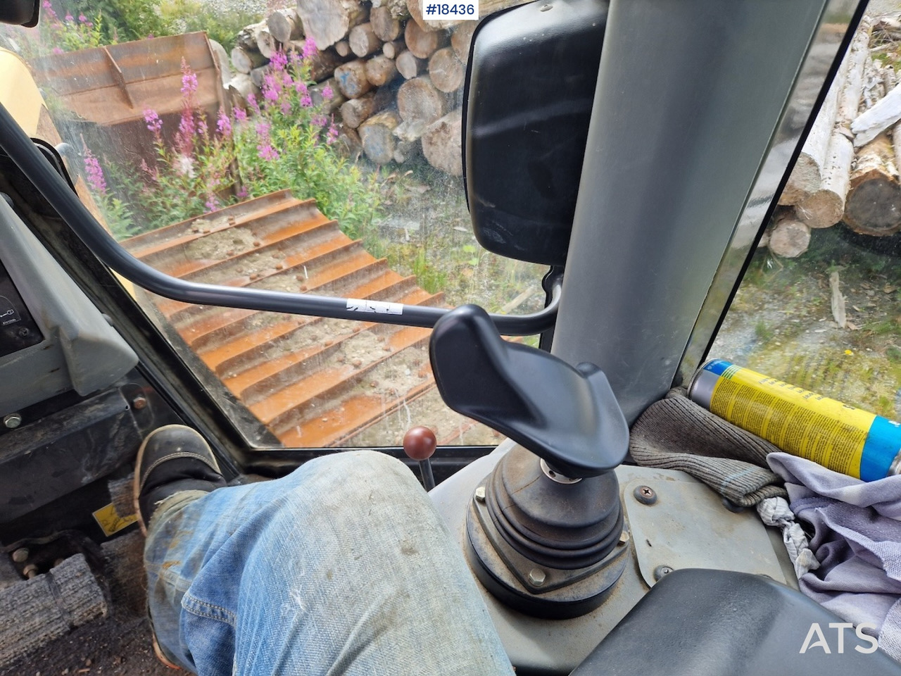 Булдозер New Holland D150B: снимка 27