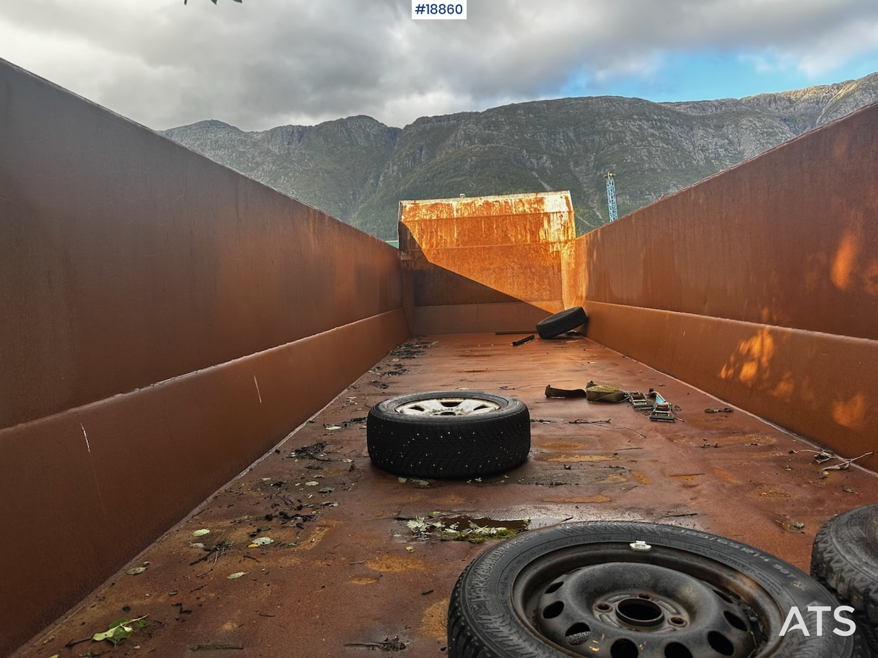 Самосвал полуремарке Nor-Slep Tippsemi: снимка 9 Самосвал полуремарке Nor-Slep Tippsemi: снимка 9