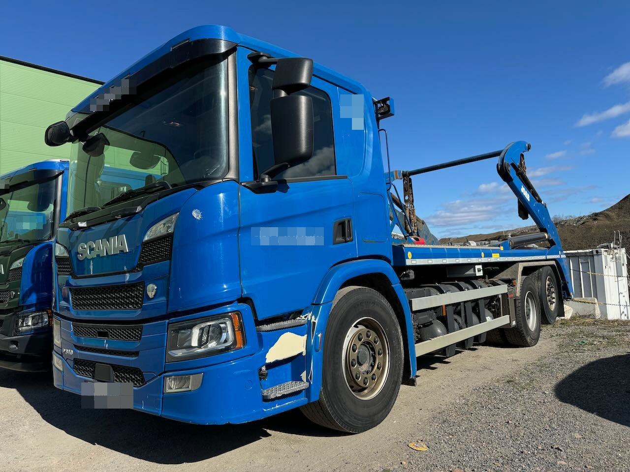 Scania P340 6x2 Liftdumper m/ Joab påbygg SE VIDEO - Мултилифт за контейнери камион: снимка 2 Scania P340 6x2 Liftdumper m/ Joab påbygg SE VIDEO - Мултилифт за контейнери камион: снимка 2