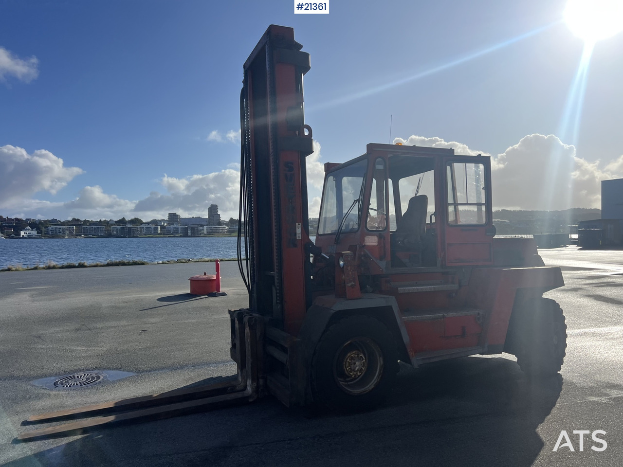 Svetruck 1060 - Мотокар: снимка 4 Svetruck 1060 - Мотокар: снимка 4