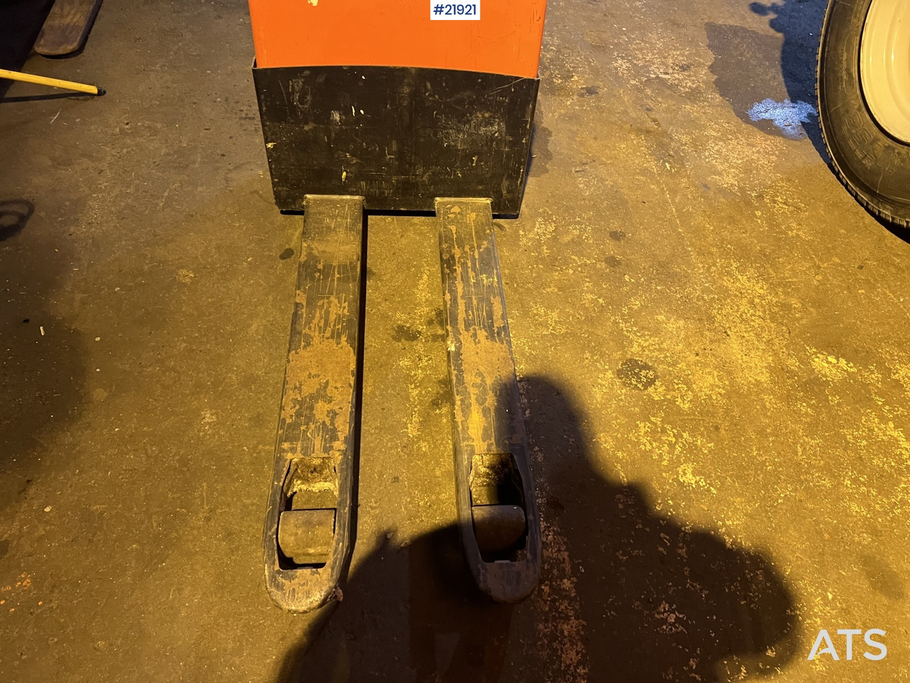 Toyota elektrisk pallejekk m/ løftekapasitet på 1300 kg - Палетна количка: снимка 2 Toyota elektrisk pallejekk m/ løftekapasitet på 1300 kg - Палетна количка: снимка 2