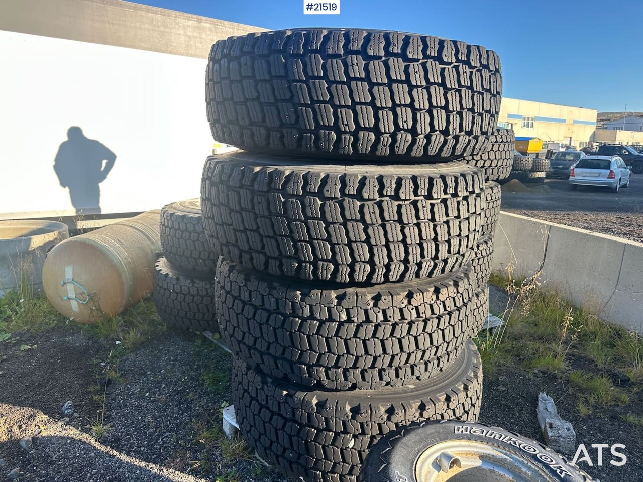 Triangle hjullaster dekk på felg til Volvo L110 hjullaster - Гума за Строителна техника: снимка 1 Triangle hjullaster dekk på felg til Volvo L110 hjullaster - Гума за Строителна техника: снимка 1