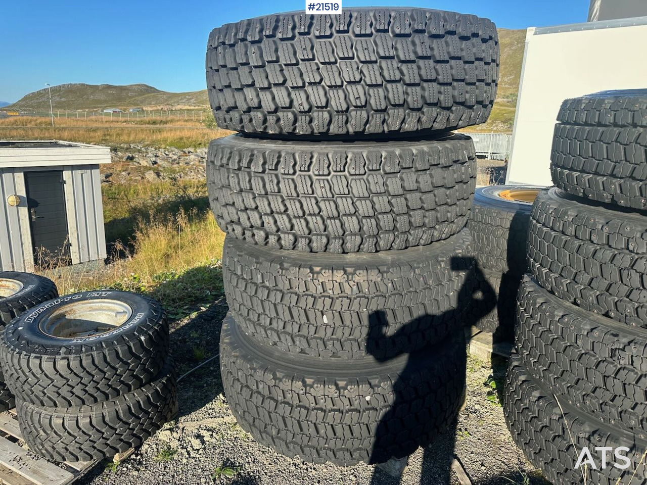 Triangle hjullaster dekk på felg til Volvo L110 hjullaster - Гума за Строителна техника: снимка 2 Triangle hjullaster dekk på felg til Volvo L110 hjullaster - Гума за Строителна техника: снимка 2