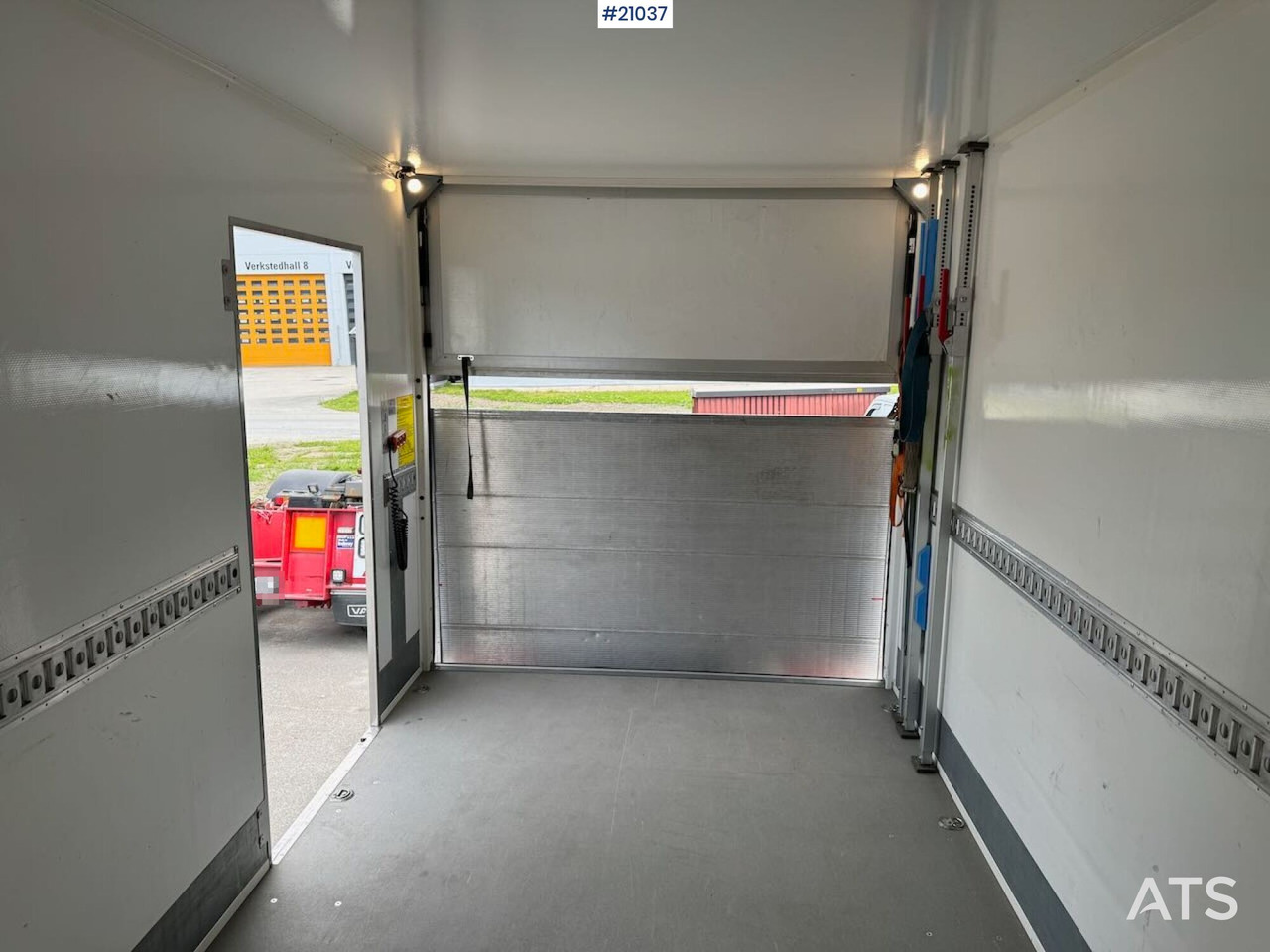 Камион фургон Volkswagen Crafter: снимка 17