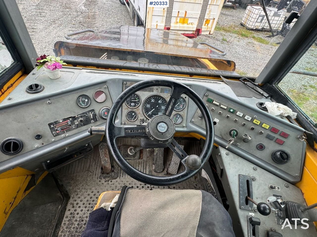 Самосвал Volvo A25C: снимка 24