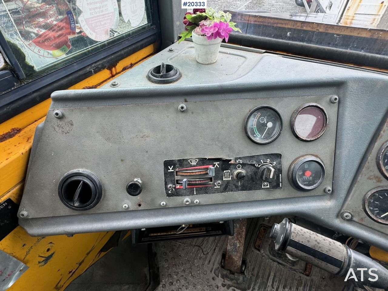 Самосвал Volvo A25C: снимка 31