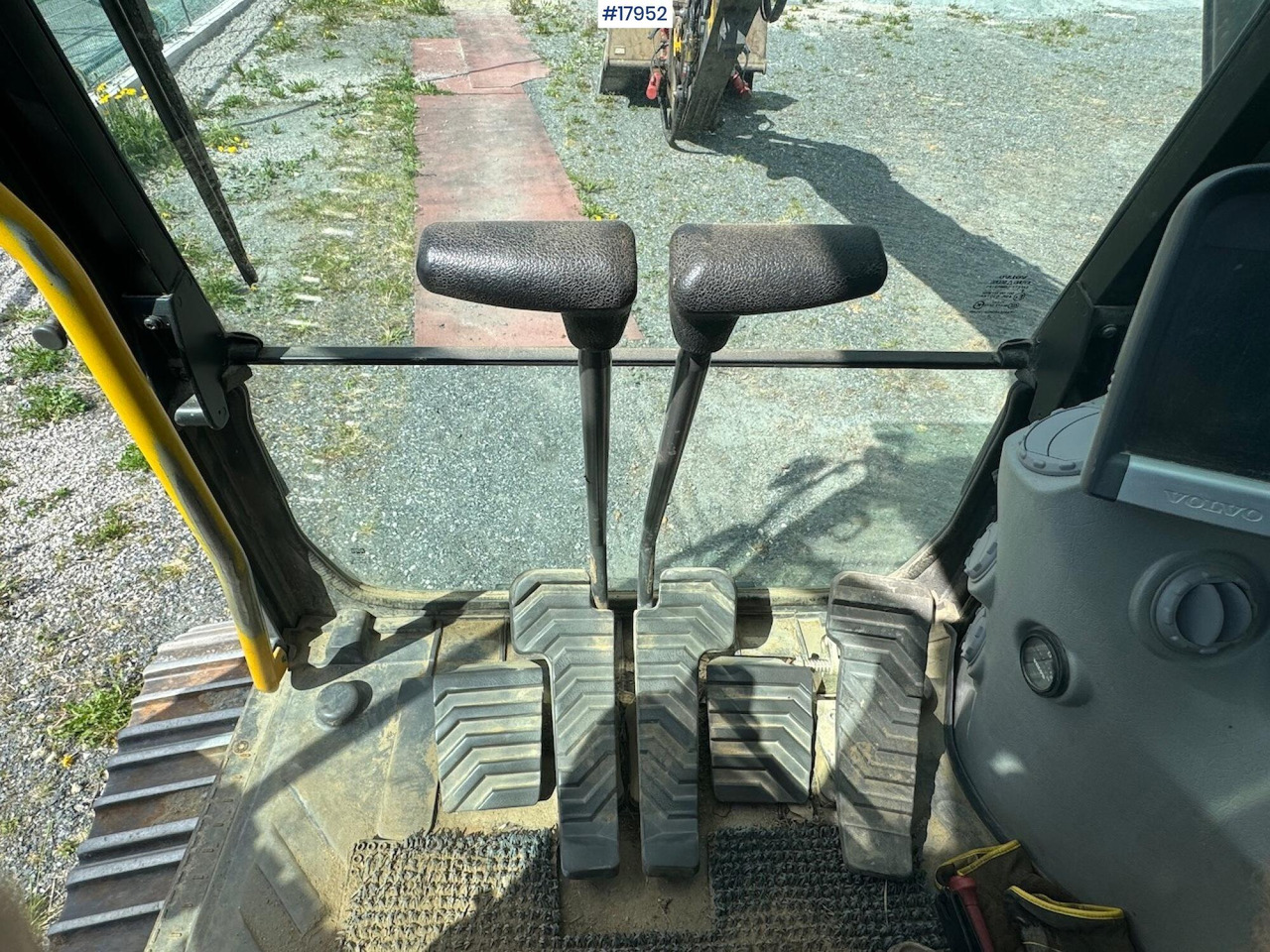 Верижен багер Volvo EC160DL: снимка 45