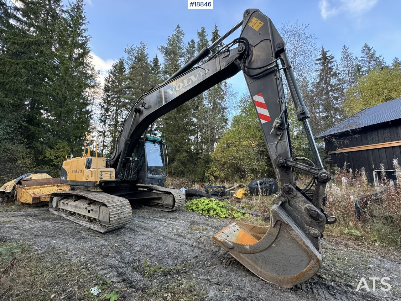 Volvo EC210CL - Верижен багер: снимка 1 Volvo EC210CL - Верижен багер: снимка 1