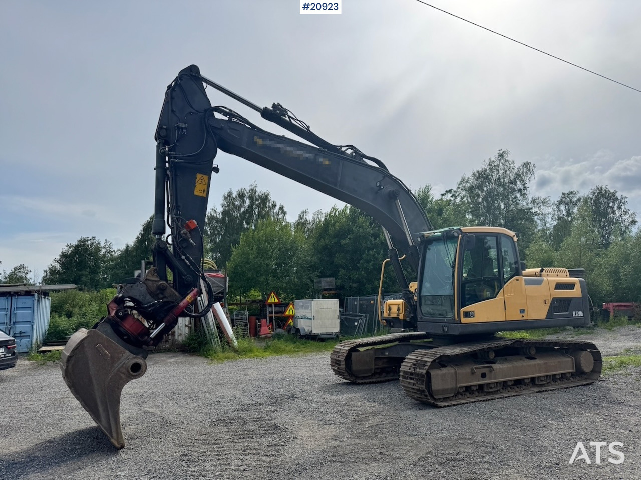 Volvo EC220DL - Верижен багер: снимка 2 Volvo EC220DL - Верижен багер: снимка 2