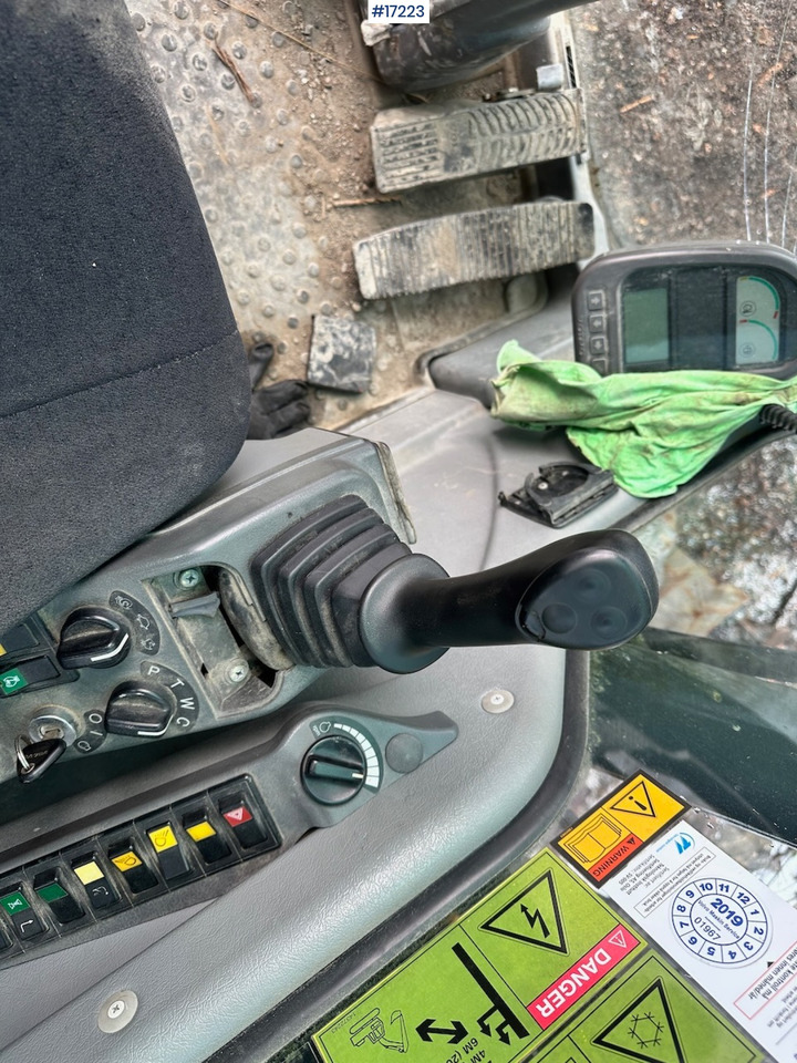 Колесен багер Volvo EW160B: снимка 36