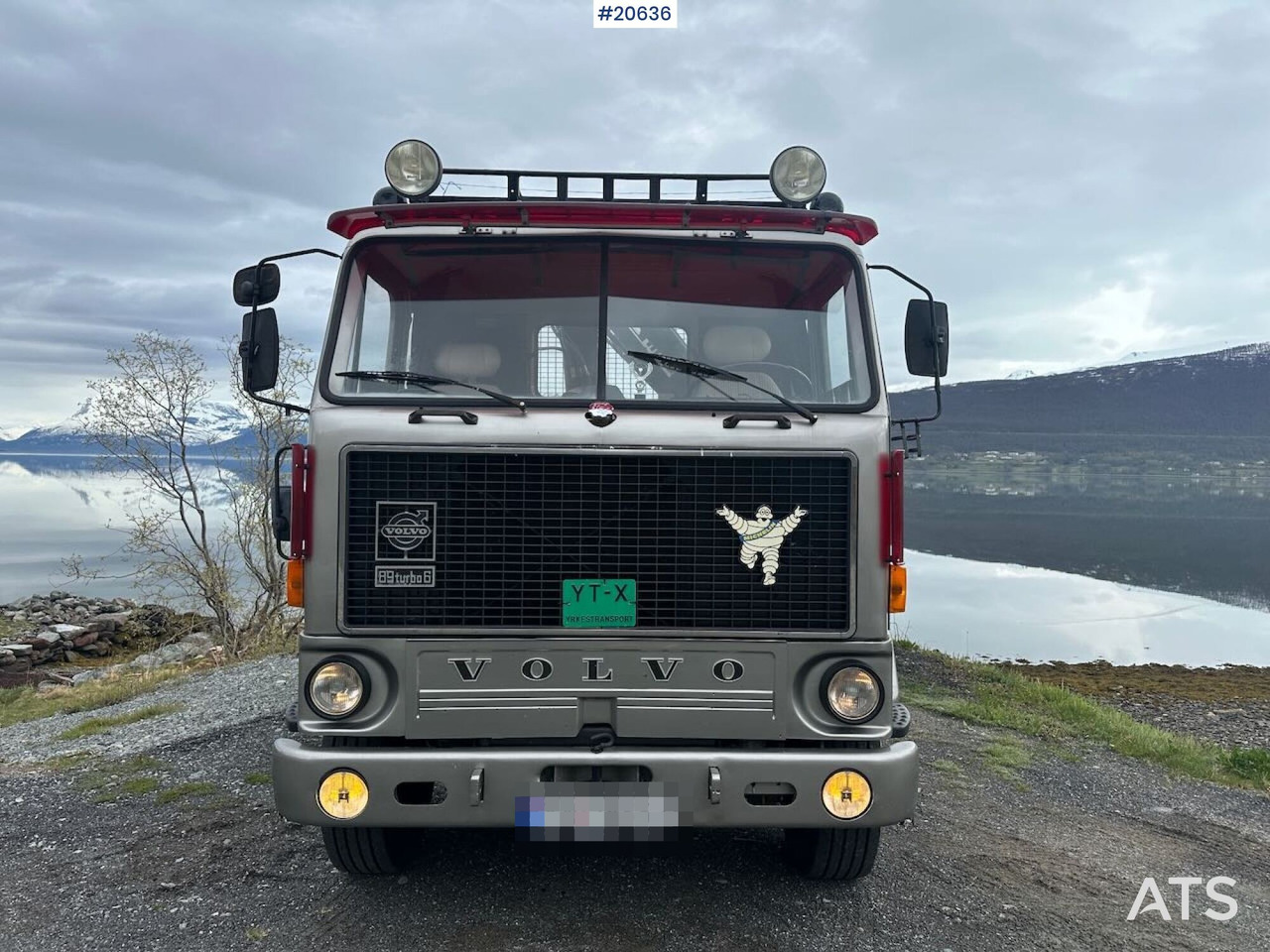 Volvo F89 46 - Бордови камион, Камион с кран: снимка 3 Volvo F89 46 - Бордови камион, Камион с кран: снимка 3