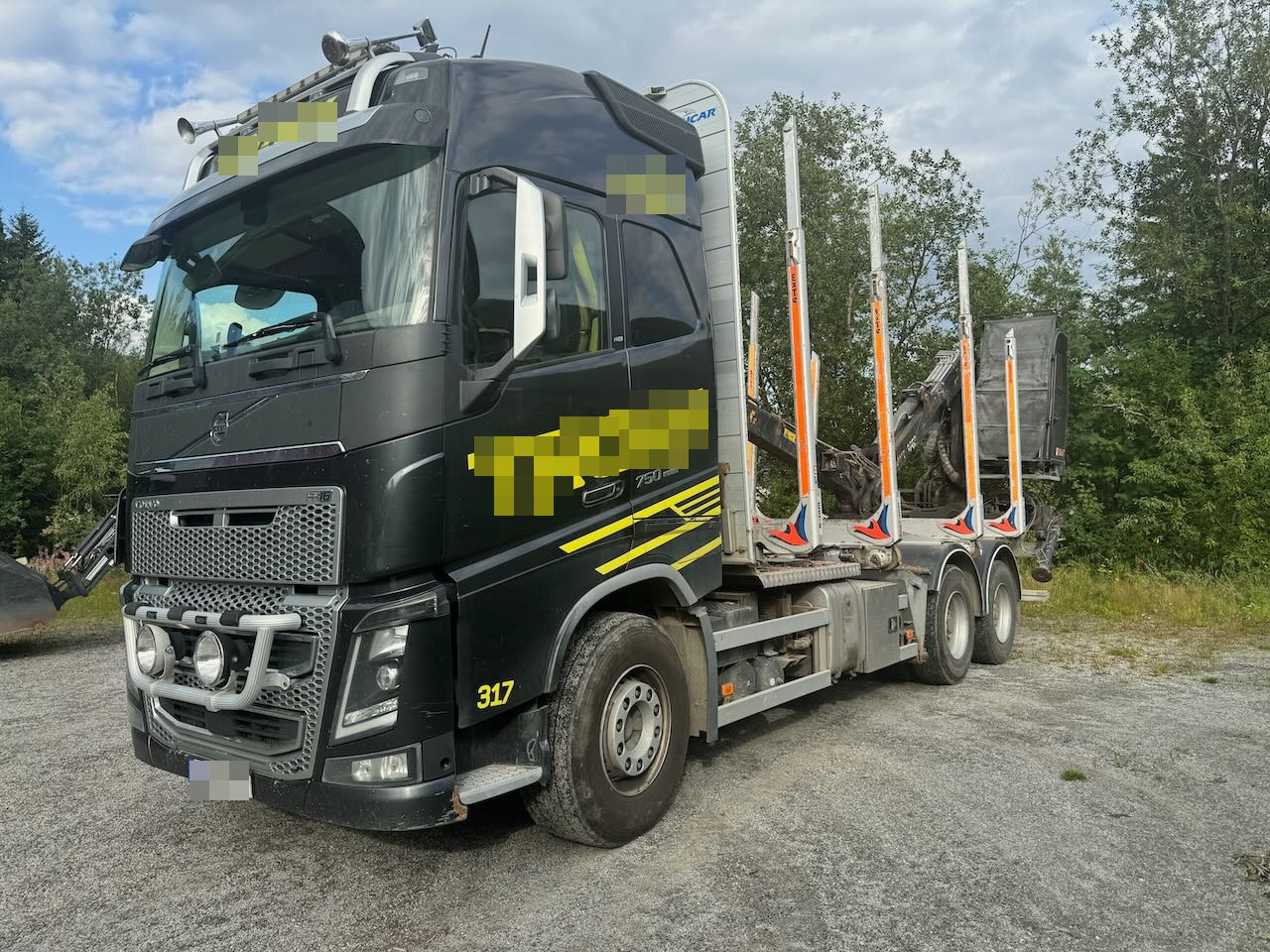 Volvo FH16 750 - Камион за дърва: снимка 1 Volvo FH16 750 - Камион за дърва: снимка 1