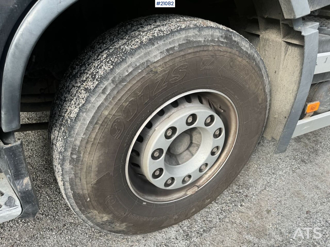 Камион за дърва Volvo FH16 750: снимка 10