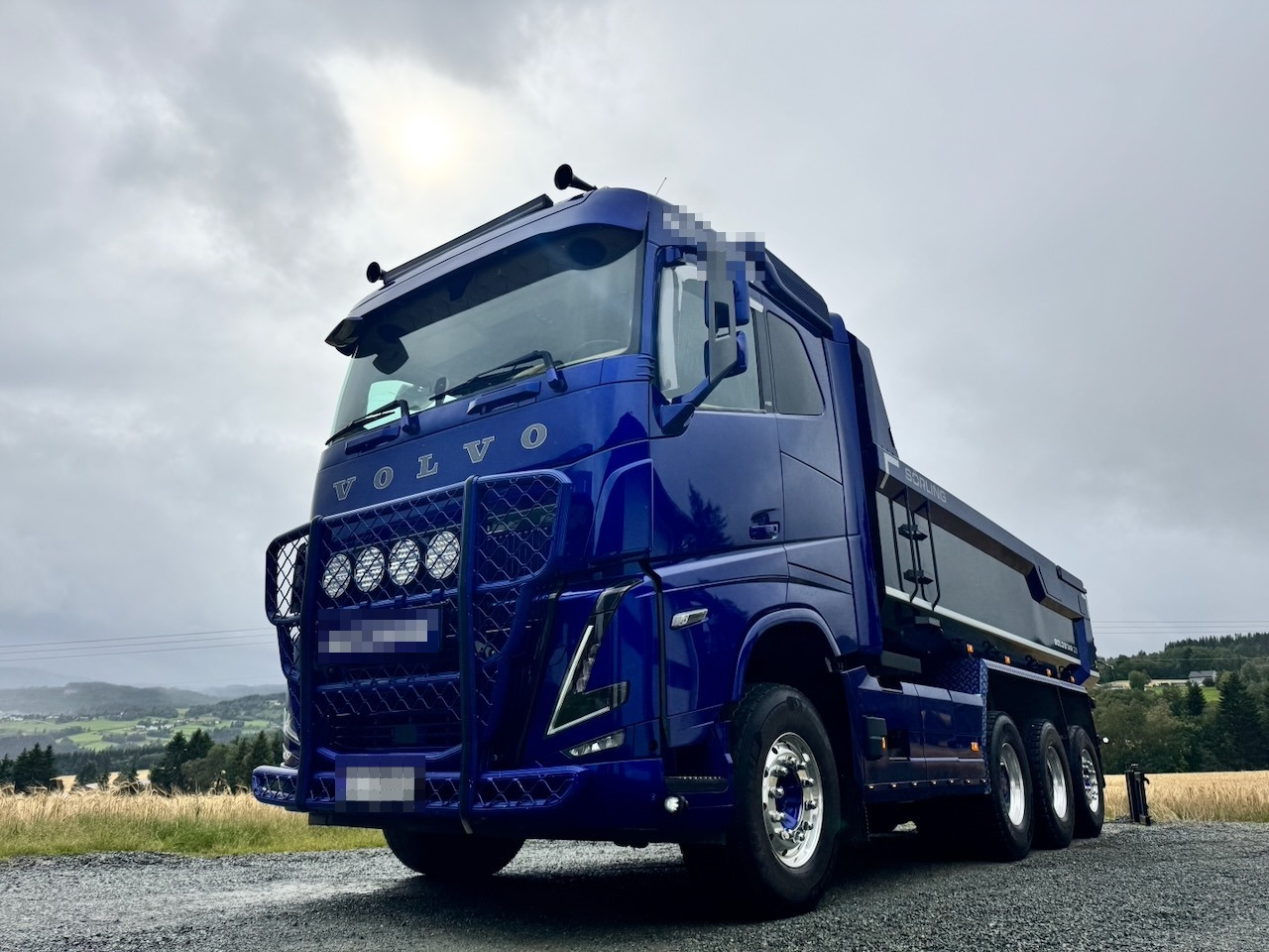 Volvo FH16 - Самосвал камион: снимка 2 Volvo FH16 - Самосвал камион: снимка 2