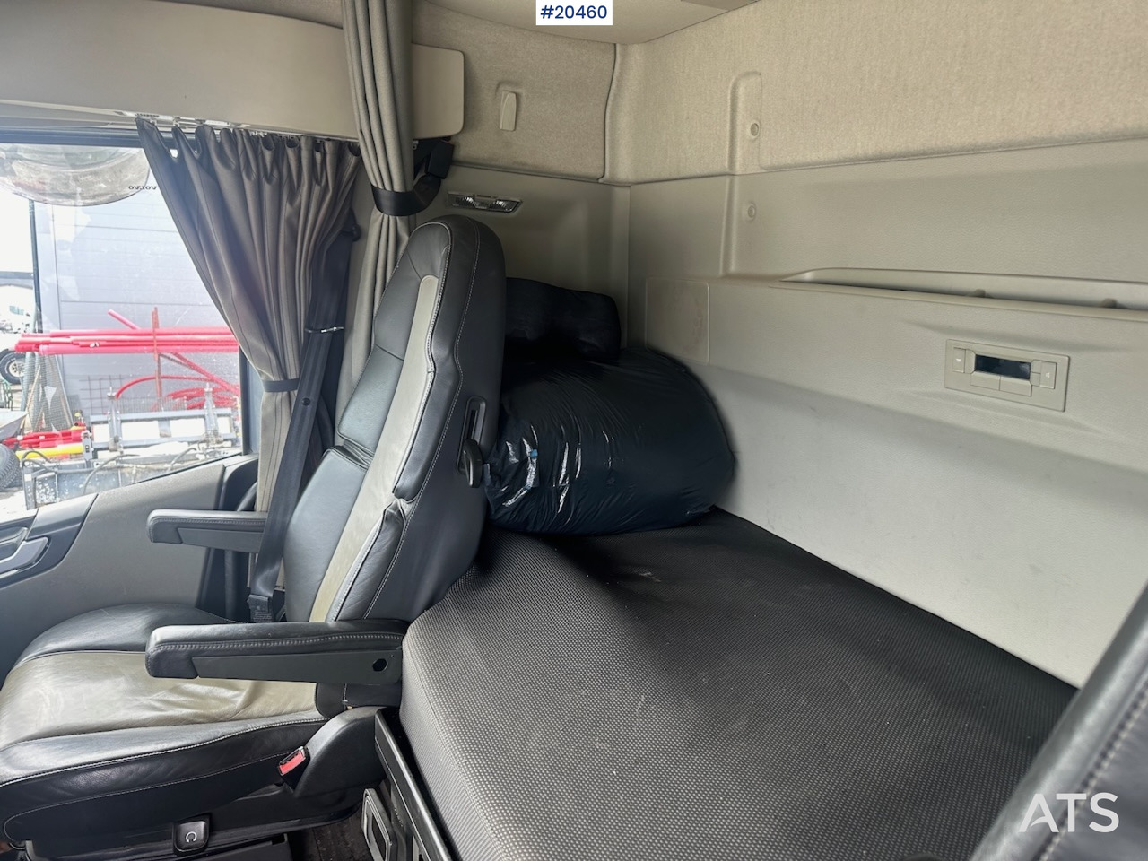 Самосвал камион Volvo FH540: снимка 30