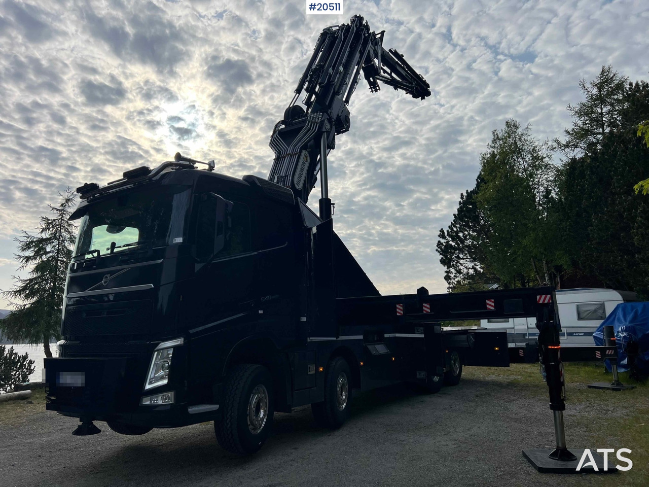 Volvo FH540 - Камион с кран: снимка 5 Volvo FH540 - Камион с кран: снимка 5