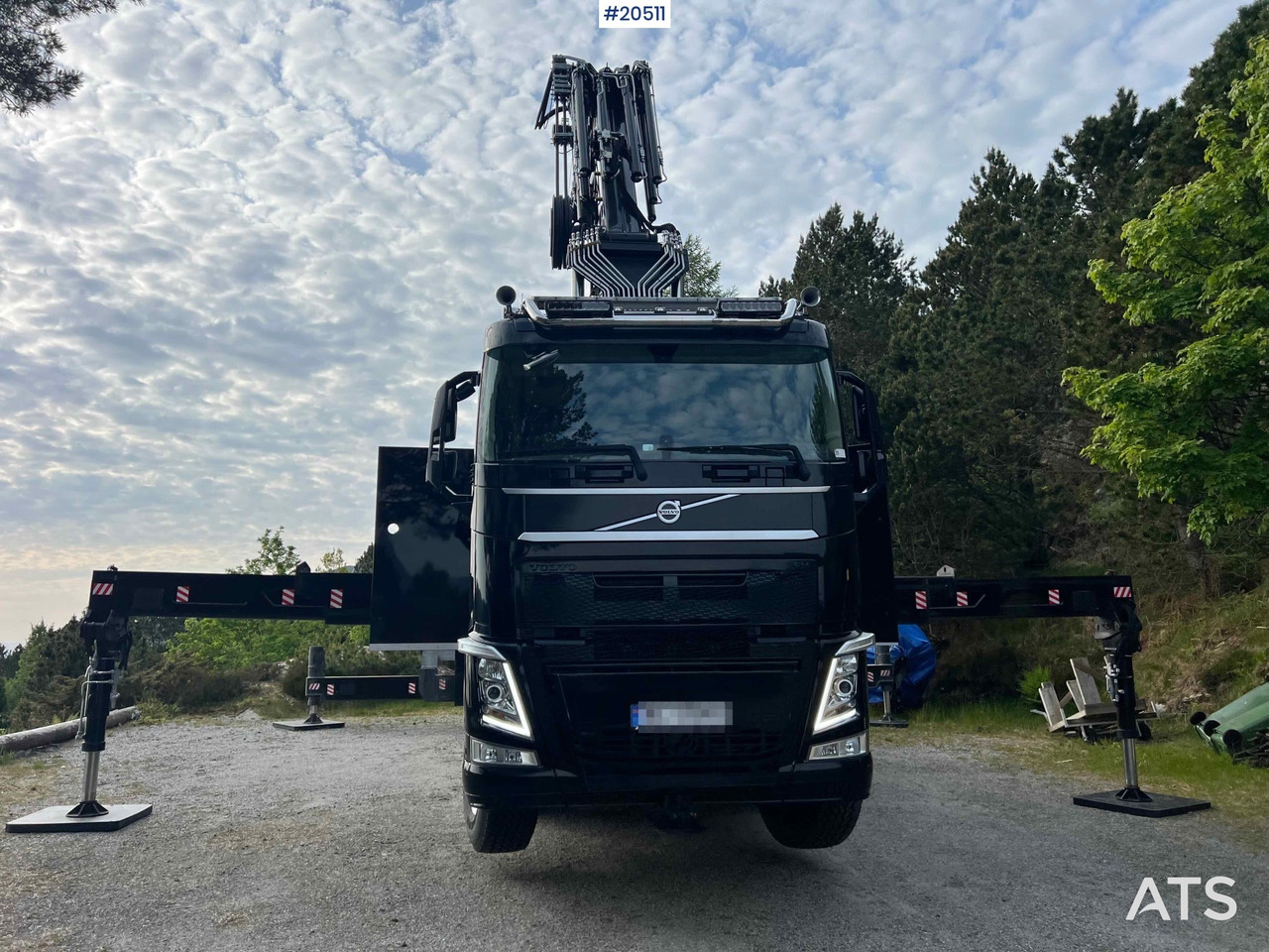 Volvo FH540 - Камион с кран: снимка 3 Volvo FH540 - Камион с кран: снимка 3