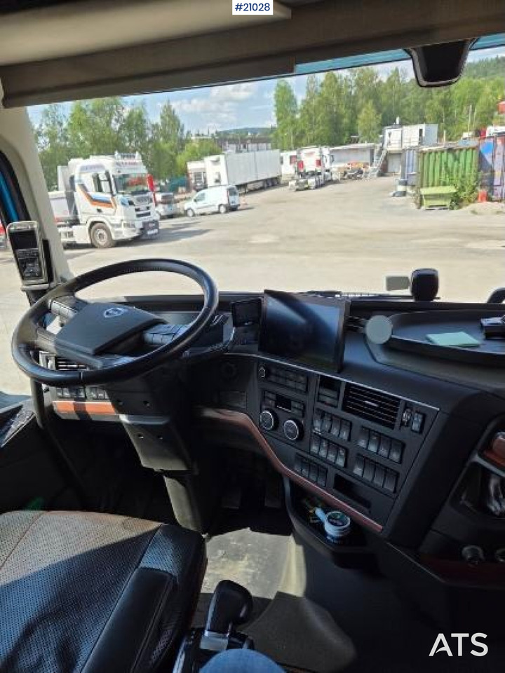 Volvo FH650 - Контейнеровоз/ Сменна каросерия камион: снимка 4 Volvo FH650 - Контейнеровоз/ Сменна каросерия камион: снимка 4
