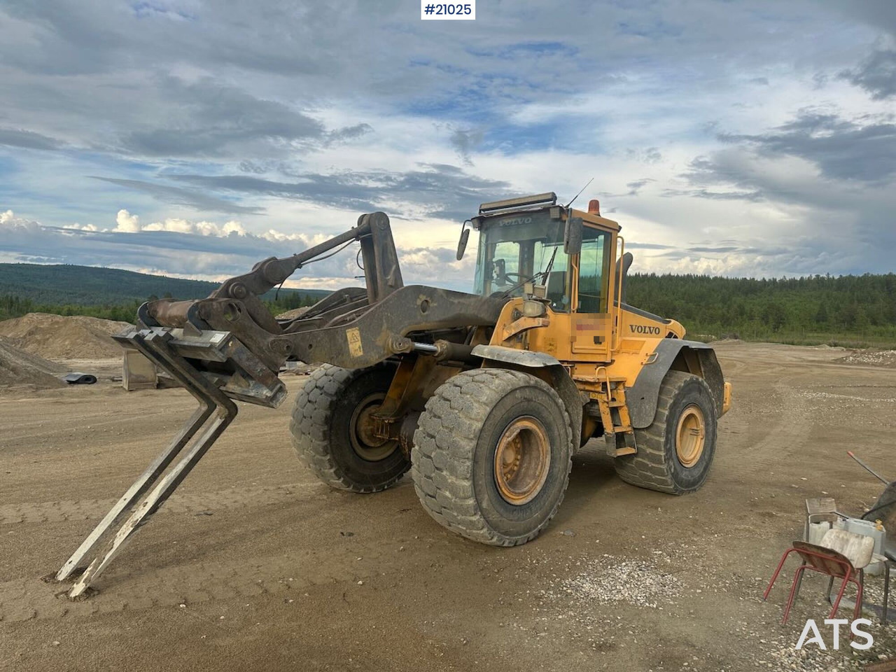 Volvo L120E - Колесен товарач: снимка 3 Volvo L120E - Колесен товарач: снимка 3
