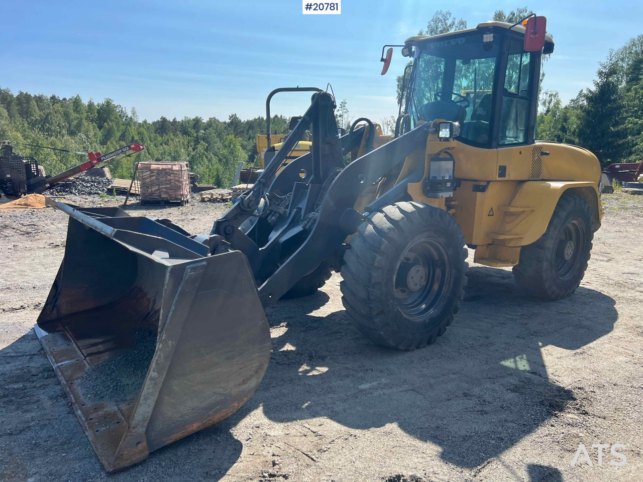 Volvo L45B - Колесен товарач: снимка 2 Volvo L45B - Колесен товарач: снимка 2