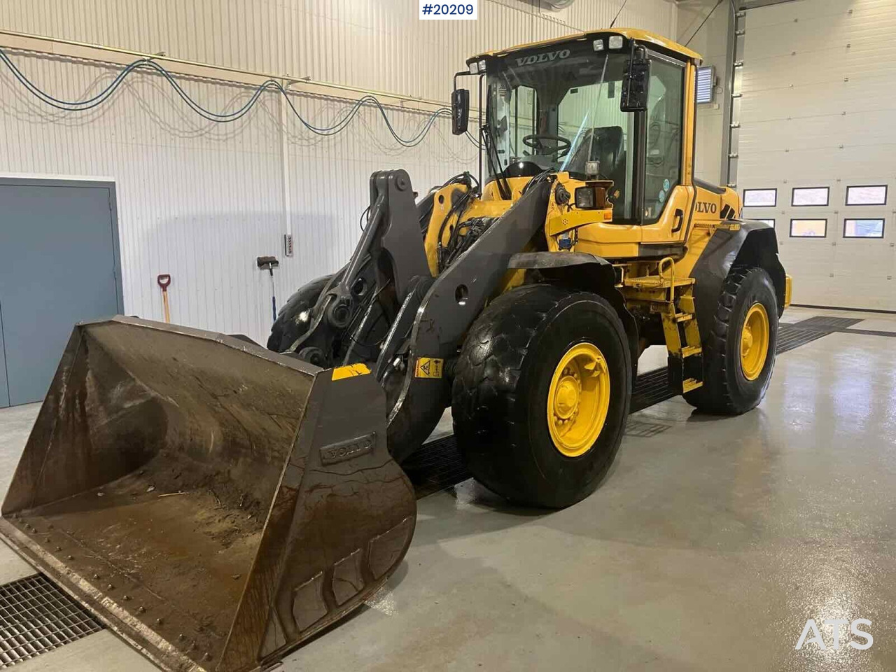 Volvo L70F - Колесен товарач: снимка 1 Volvo L70F - Колесен товарач: снимка 1