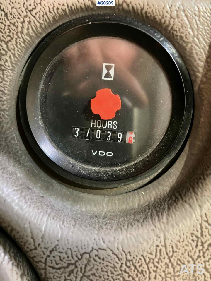 Колесен товарач Volvo L70F: снимка 6