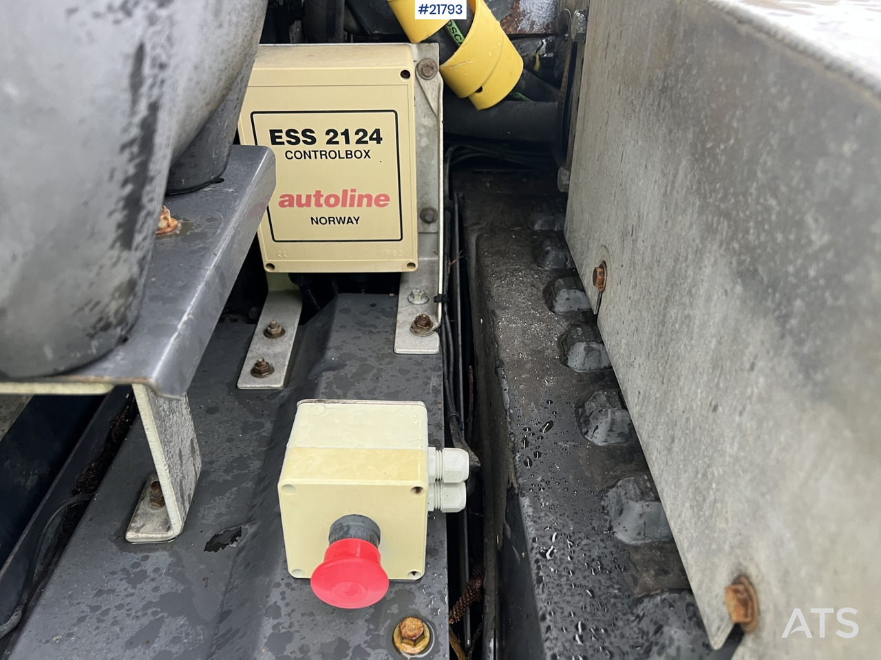 Мултилифт с кука камион Volvo fh16 8x4 pusher krokbil m/ 24T multilift Krok: снимка 26 Мултилифт с кука камион Volvo fh16 8x4 pusher krokbil m/ 24T multilift Krok: снимка 26