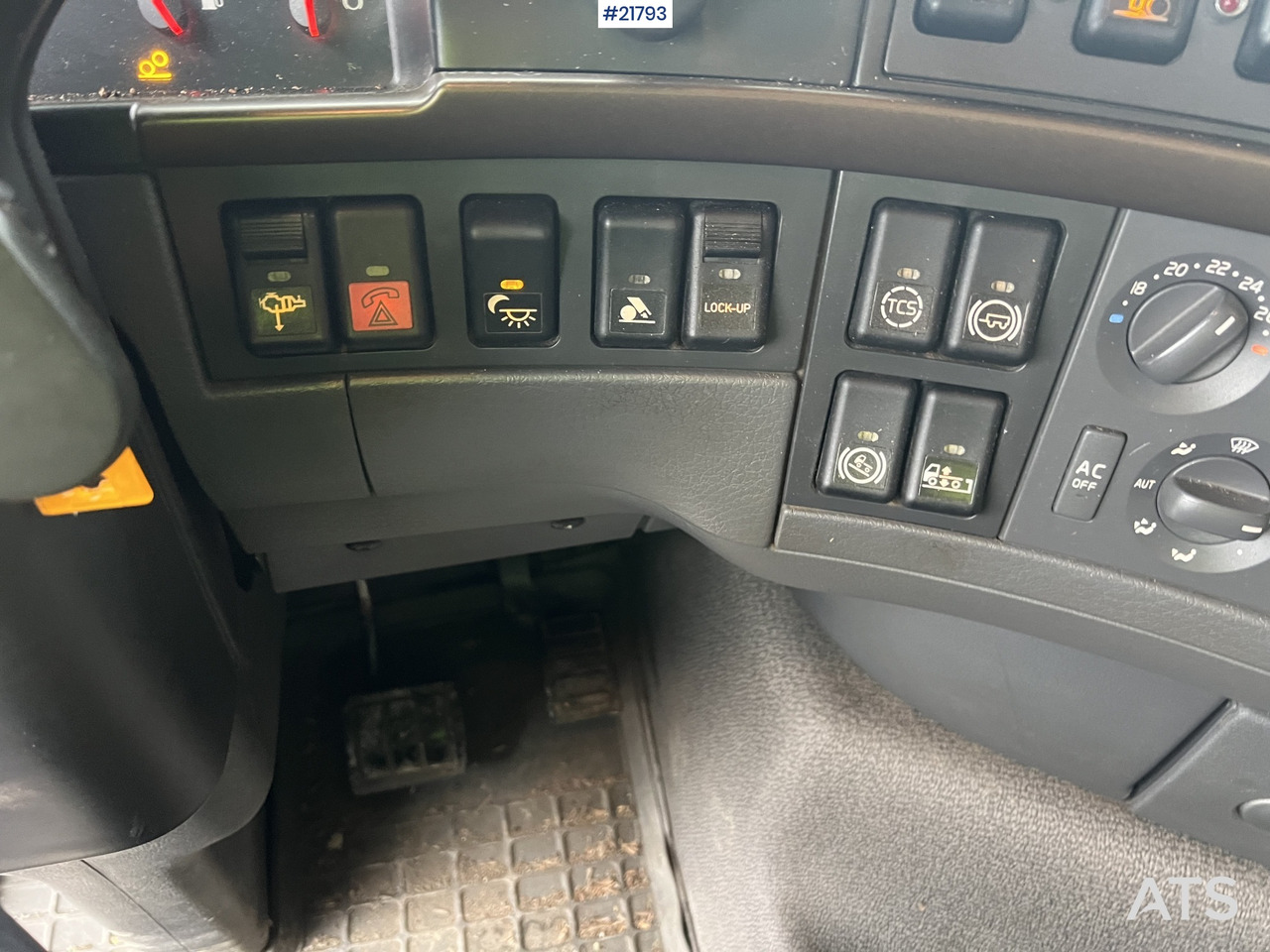 Мултилифт с кука камион Volvo fh16 8x4 pusher krokbil m/ 24T multilift Krok: снимка 38 Мултилифт с кука камион Volvo fh16 8x4 pusher krokbil m/ 24T multilift Krok: снимка 38