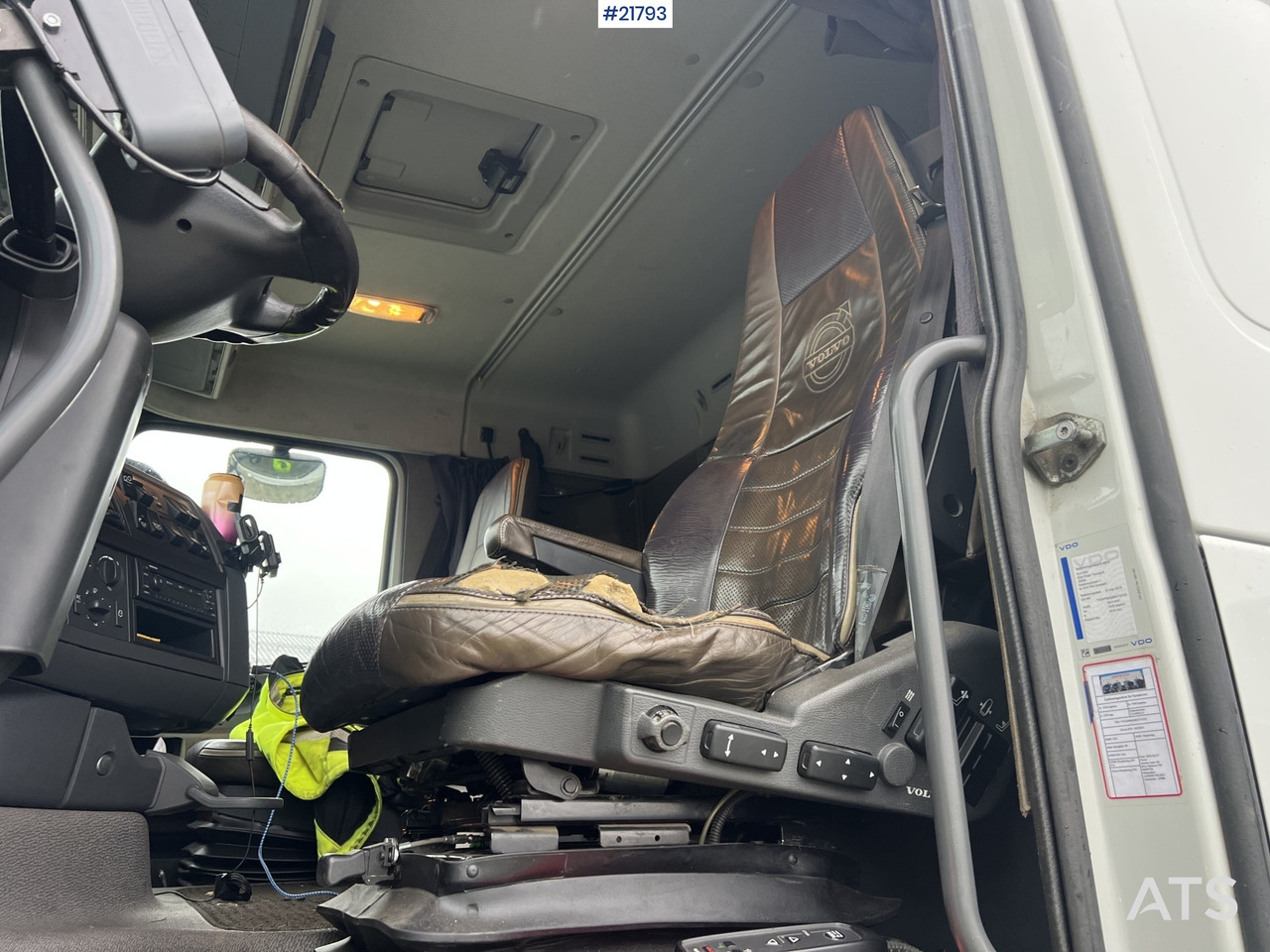 Мултилифт с кука камион Volvo fh16 8x4 pusher krokbil m/ 24T multilift Krok: снимка 27 Мултилифт с кука камион Volvo fh16 8x4 pusher krokbil m/ 24T multilift Krok: снимка 27