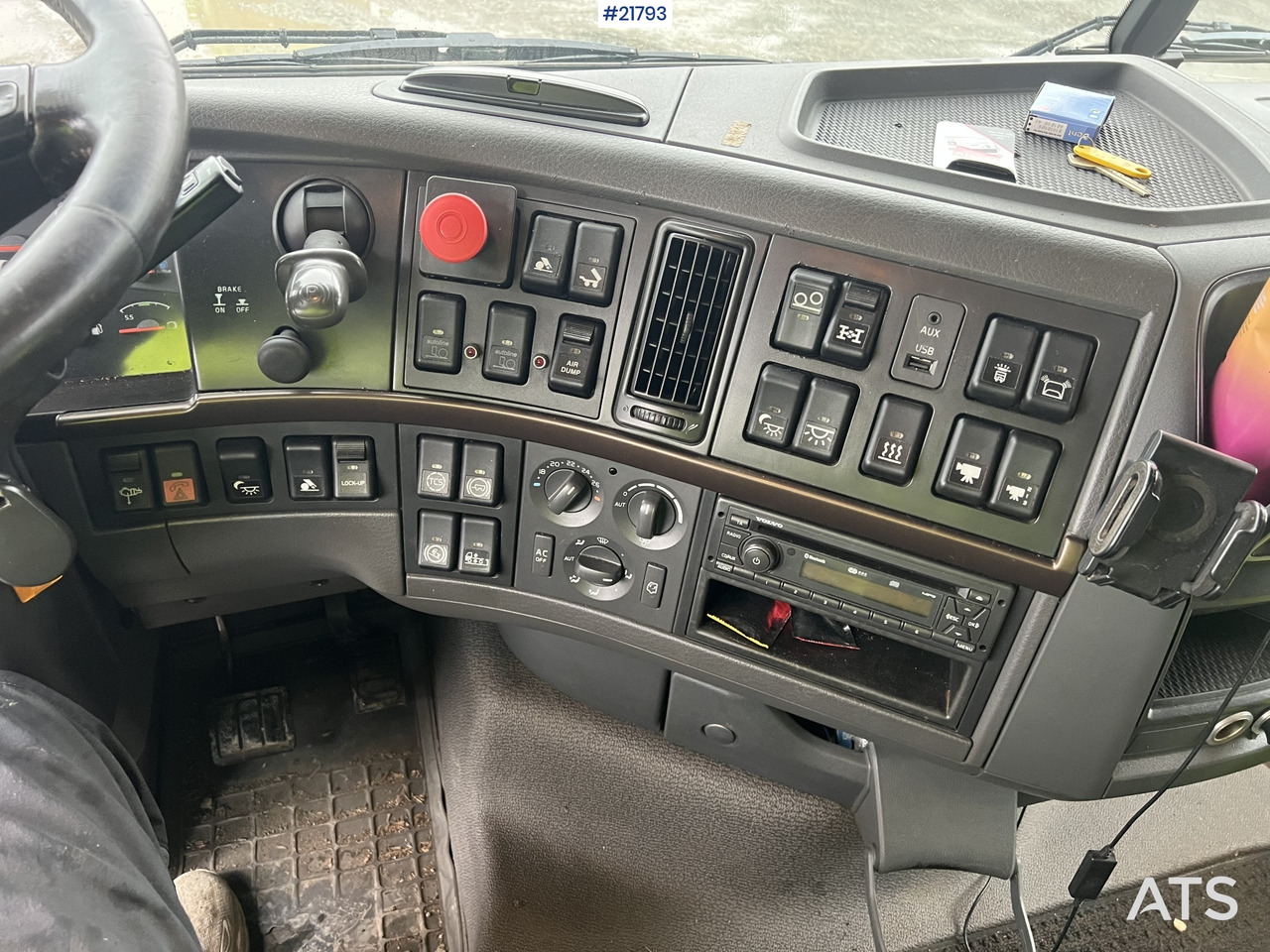 Мултилифт с кука камион Volvo fh16 8x4 pusher krokbil m/ 24T multilift Krok: снимка 31 Мултилифт с кука камион Volvo fh16 8x4 pusher krokbil m/ 24T multilift Krok: снимка 31