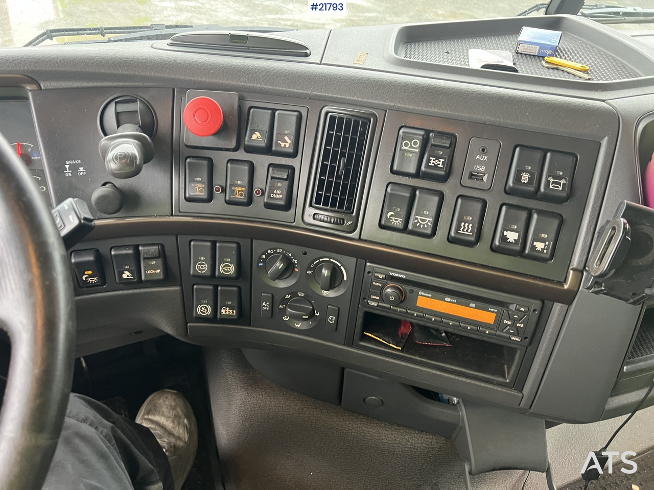 Мултилифт с кука камион Volvo fh16 8x4 pusher krokbil m/ 24T multilift Krok: снимка 32 Мултилифт с кука камион Volvo fh16 8x4 pusher krokbil m/ 24T multilift Krok: снимка 32