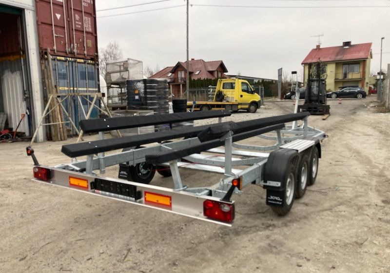 Boro Przyczepa PODŁODZIOWA 7,80M! - Колесар за лодка: снимка 3 Boro Przyczepa PODŁODZIOWA 7,80M! - Колесар за лодка: снимка 3