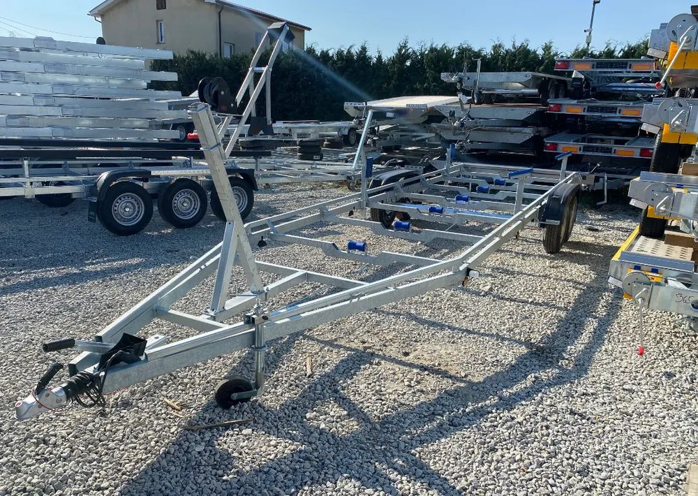 Boro Przyczepa pod ŁÓDŹ! 8,20M! - Колесар за лодка: снимка 2 Boro Przyczepa pod ŁÓDŹ! 8,20M! - Колесар за лодка: снимка 2