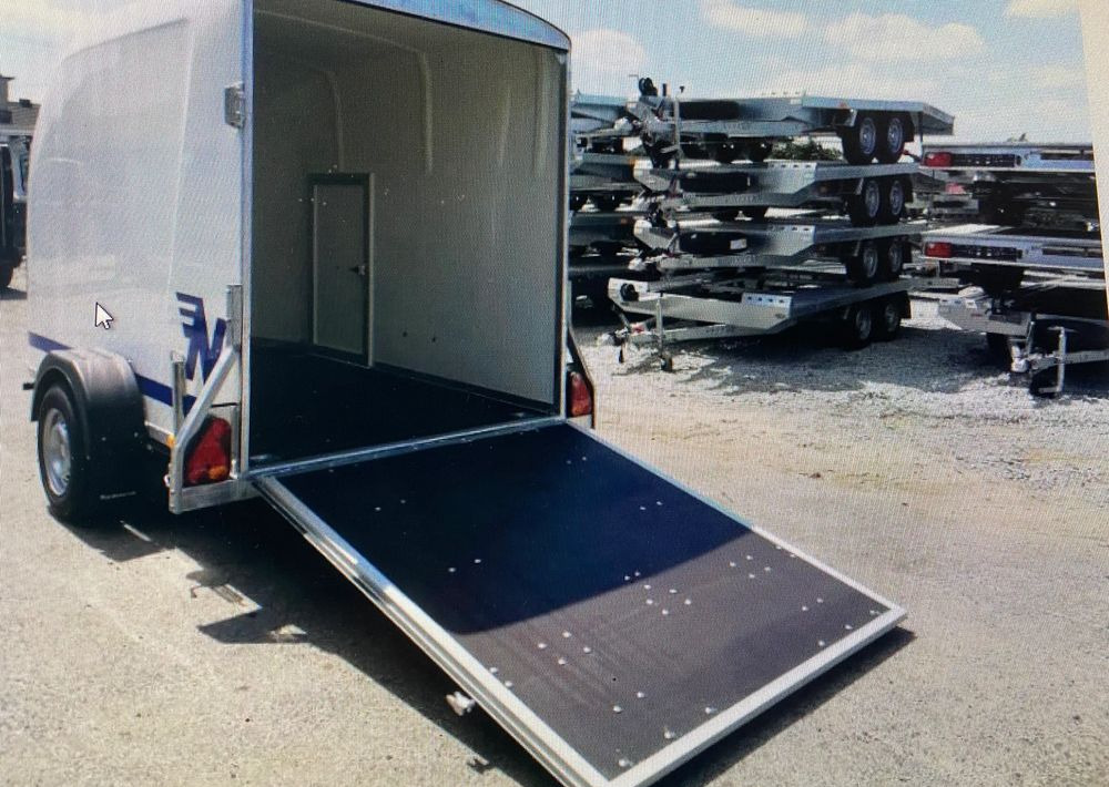 Niewiadów Furgon Niewiadów F1334 z trapem wjazdowym - Ремарке за кола: снимка 5 Niewiadów Furgon Niewiadów F1334 z trapem wjazdowym - Ремарке за кола: снимка 5