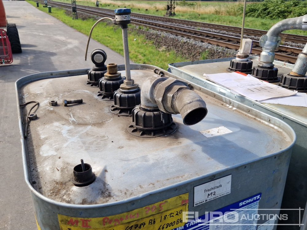 1,000Ltr. Oil Tanks (2 of) - Резервоар за съхранение: снимка 5 1,000Ltr. Oil Tanks (2 of) - Резервоар за съхранение: снимка 5