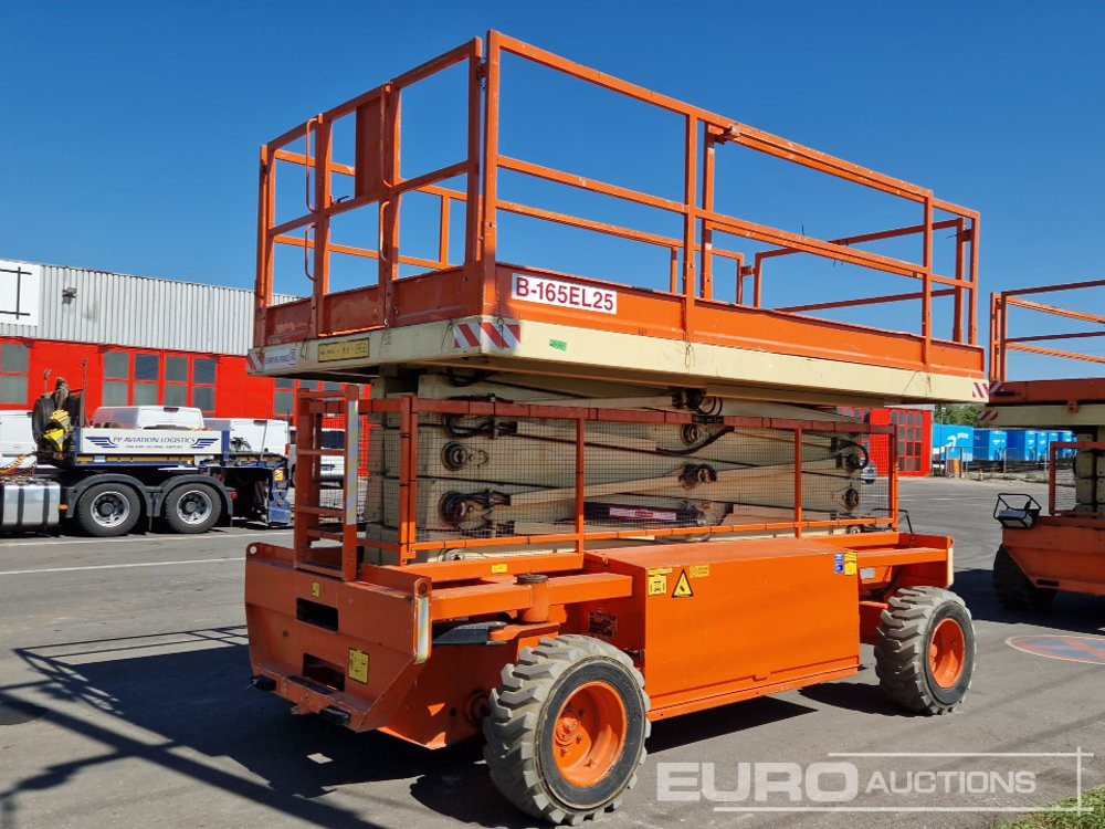 2009 Holland Lift COMBISTAR B 165 EL25 - Работна площадка: снимка 4 2009 Holland Lift COMBISTAR B 165 EL25 - Работна площадка: снимка 4